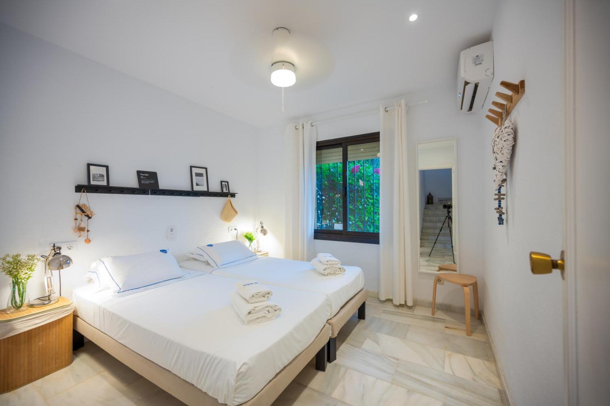 Typical Beach House Las Chapas Playa With Heated Pool Marbella Exterior foto