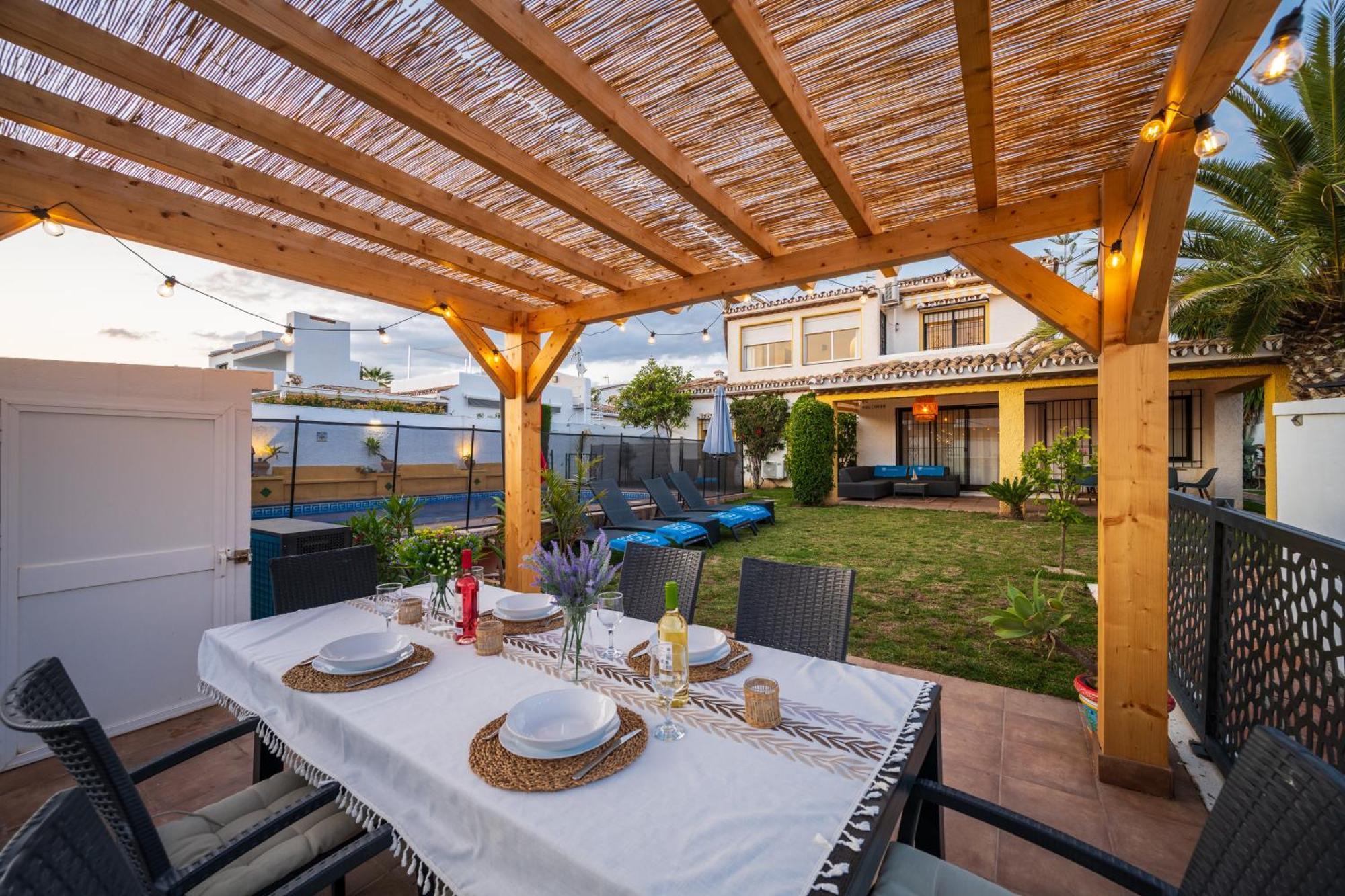 Typical Beach House Las Chapas Playa With Heated Pool Marbella Exterior foto